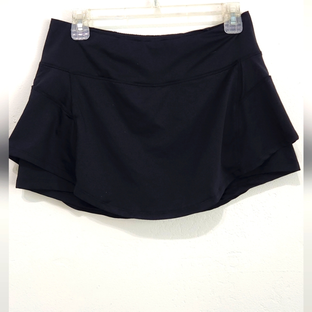 Marika brand active wear skort size L